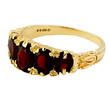 9ct gold Garnet 5 stone Ring size Q